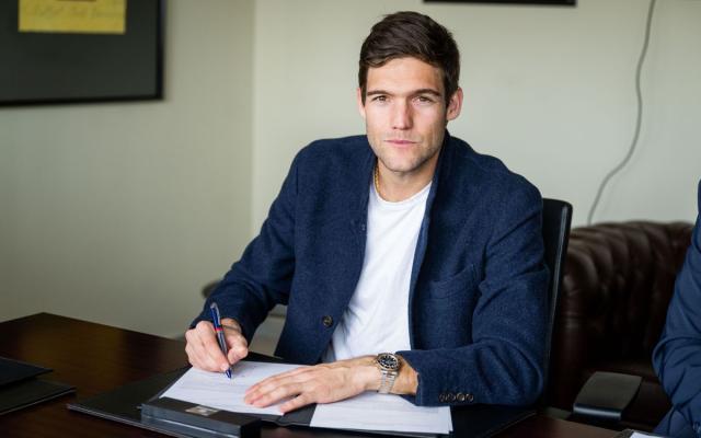 体育娱乐-兢兢业业的阿隆索完成续约，巴萨平稳过渡第一步？