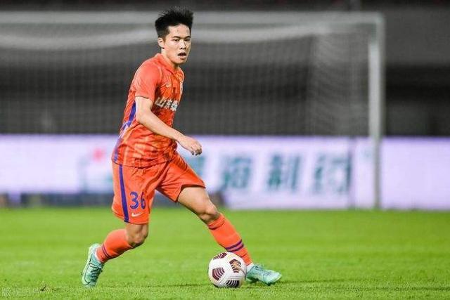 开云体育app下载-足协杯三红人爆发泰山2比0胜宿敌 全场只上双外援